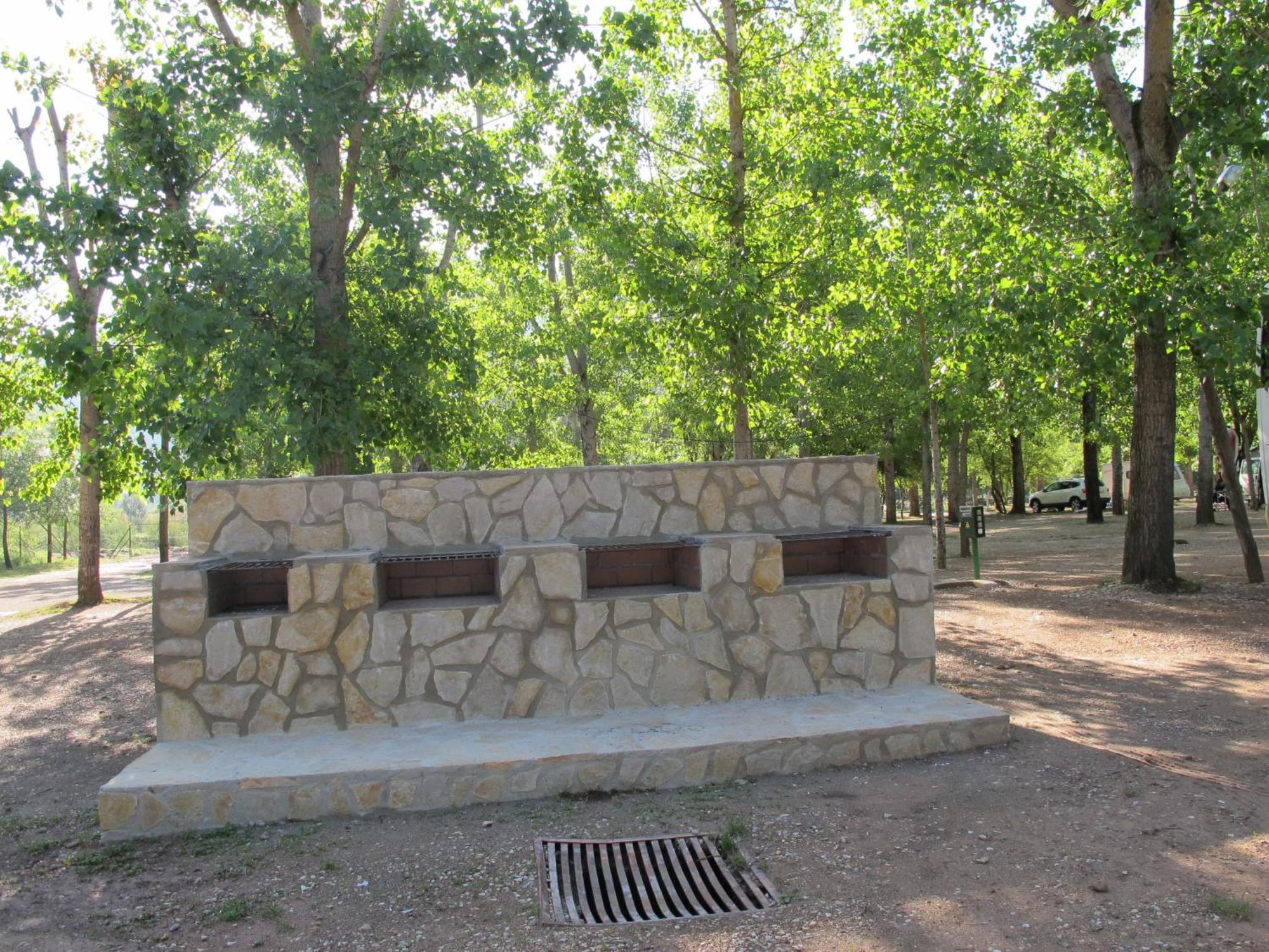 Camping Rural Llanos De Arance Coto Rios Extérieur photo