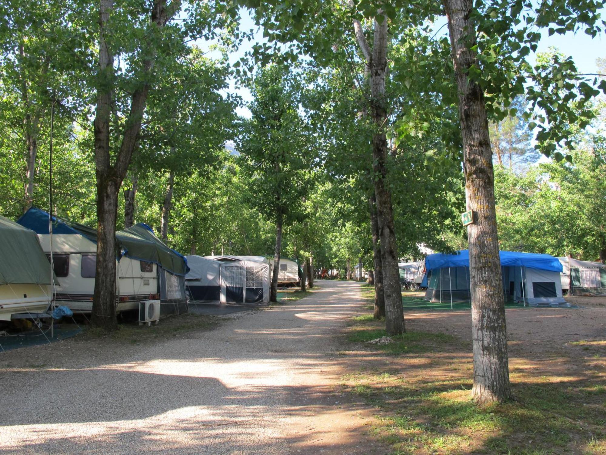 Camping Rural Llanos De Arance Coto Rios Extérieur photo