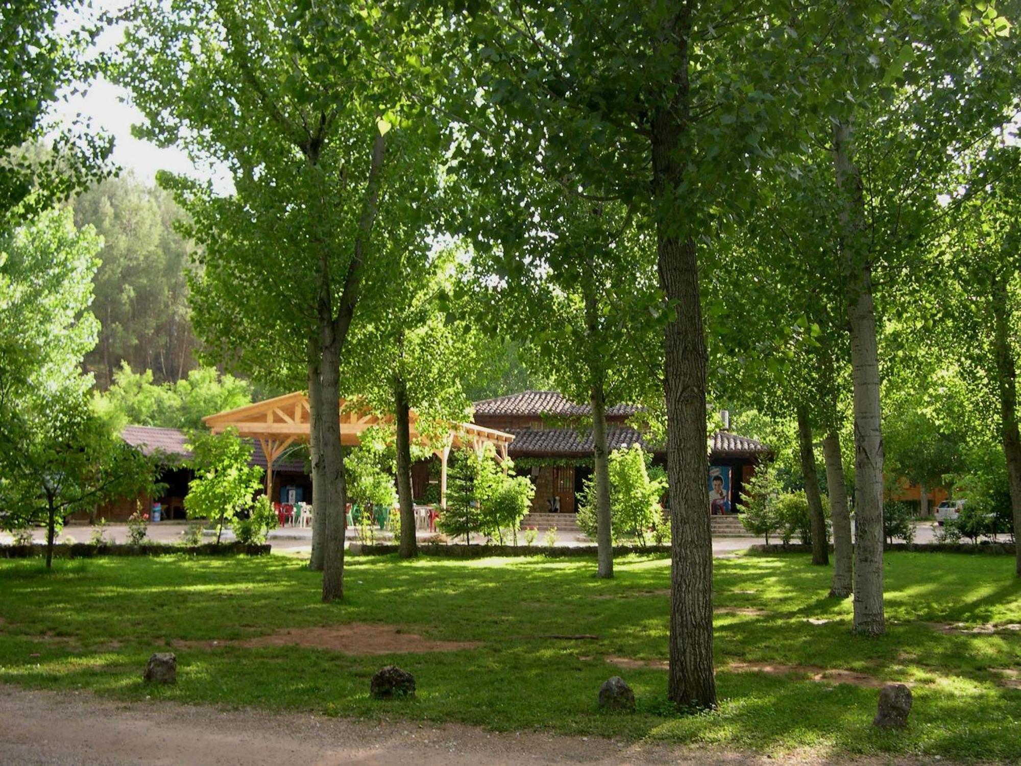 Camping Rural Llanos De Arance Coto Rios Extérieur photo